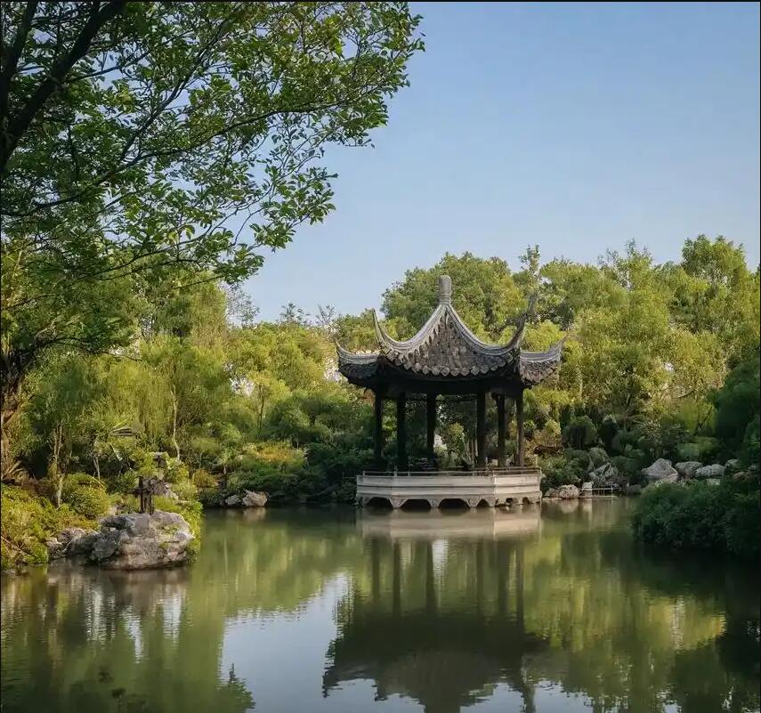 鹤岗工农凝阳餐饮有限公司